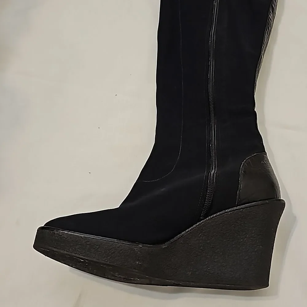 Donald Pliner Trike Tall Wedge Boots Size 8.5 Side Zip Black